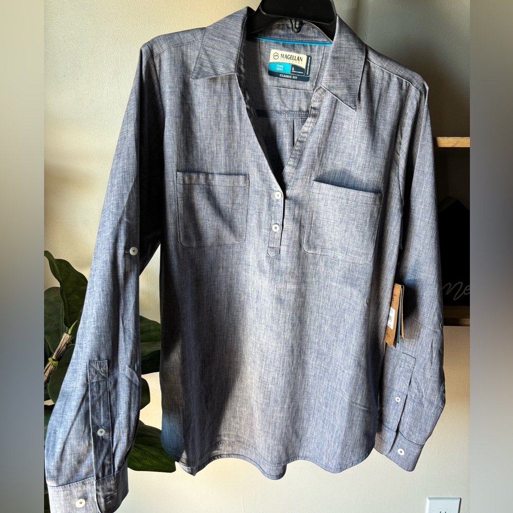 🔥 Magellan Fish Gear Woman’s Blouse Size Large